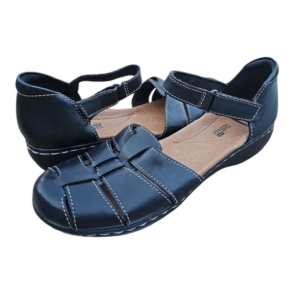 Clarks | Shoes | Clarks Collection Leisa Black Leather Wave